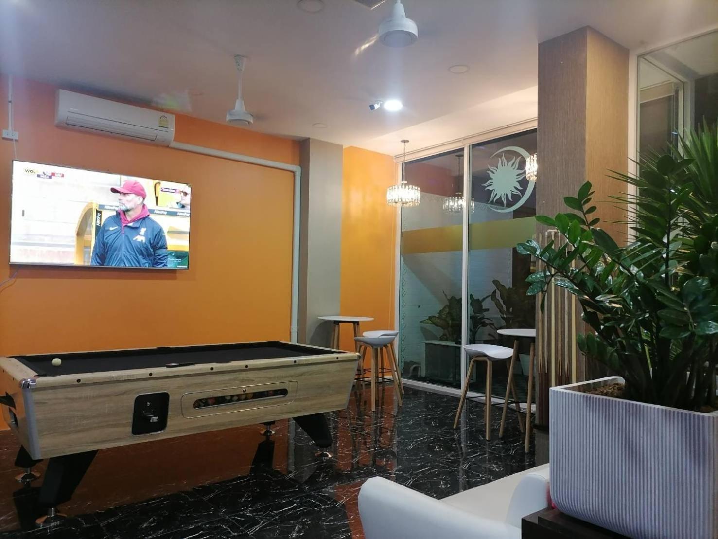 Nj Patong Hotel Екстер'єр фото