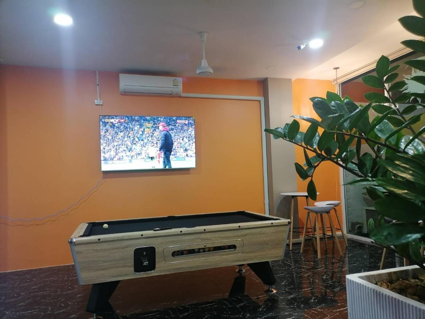 Nj Patong Hotel Екстер'єр фото